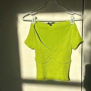Lulu’s Bright green crop top